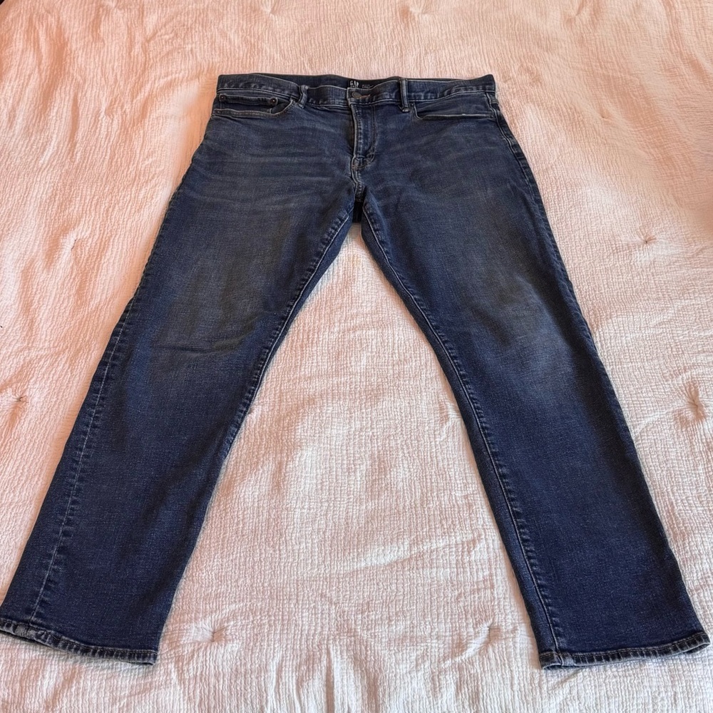 GAP Men’s Classic Blue Denim Jeans 36W X 32L